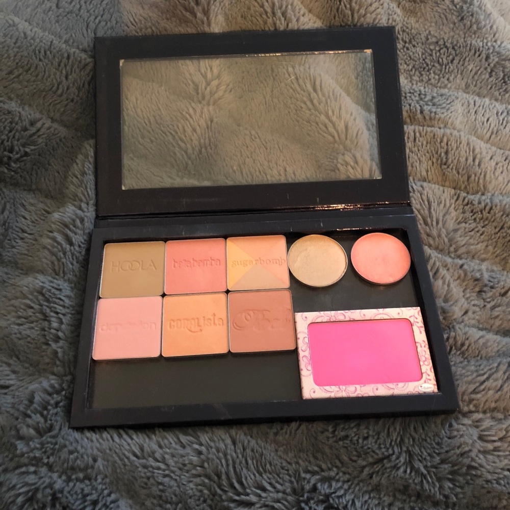 Large Z Palette with Bonus Blush and Shadows
